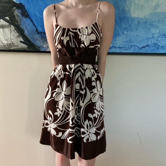 Forever Unique - Brown Dress with Silk Tie - Picture 2 of 5